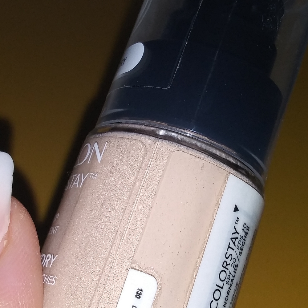 Revlon foundation - Picture 4 of 5
